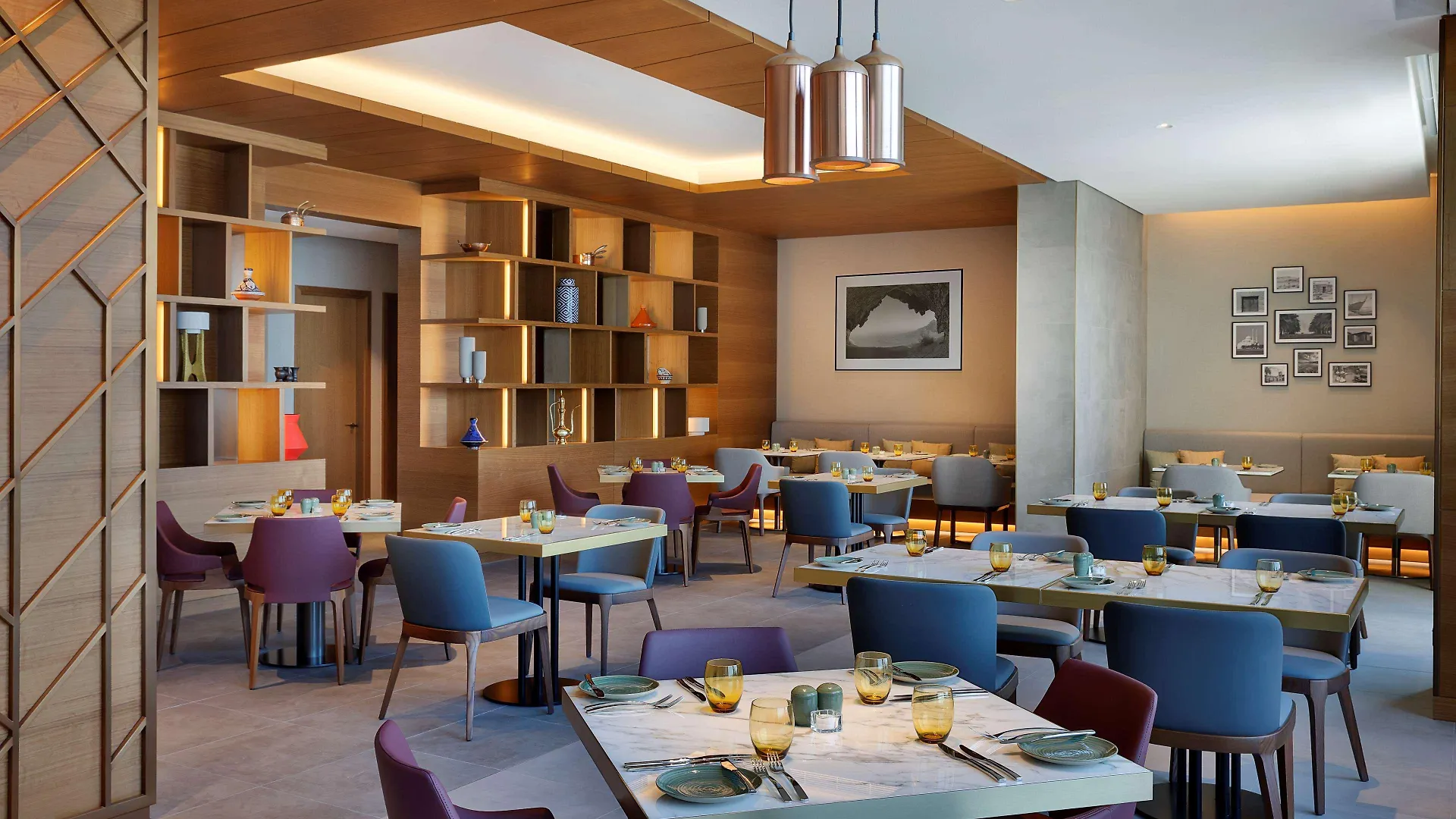 Doubletree By Hilton Sharjah Waterfront Hotel And Residences