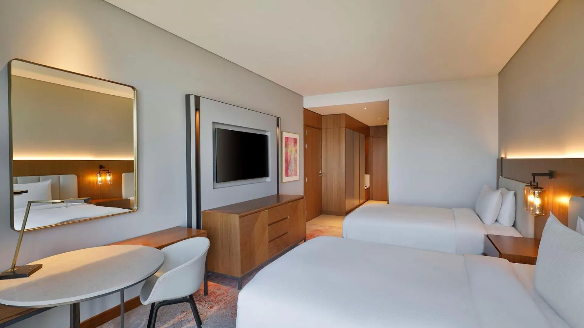 Doubletree By Hilton Sharjah Waterfront Hotel And Residences