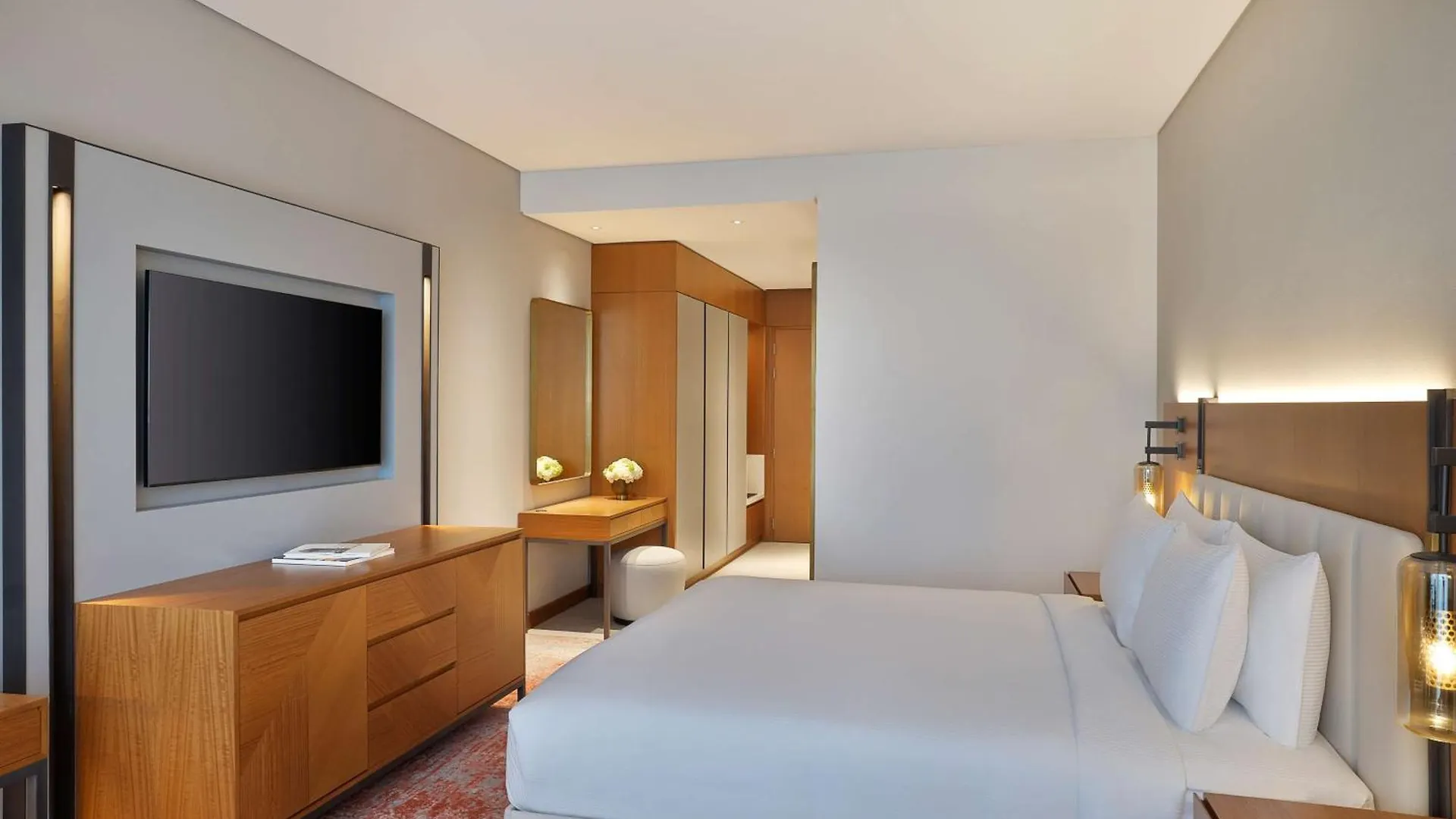 ****  Doubletree By Hilton Sharjah Waterfront Hotel And Residences Zjednoczone Emiraty Arabskie