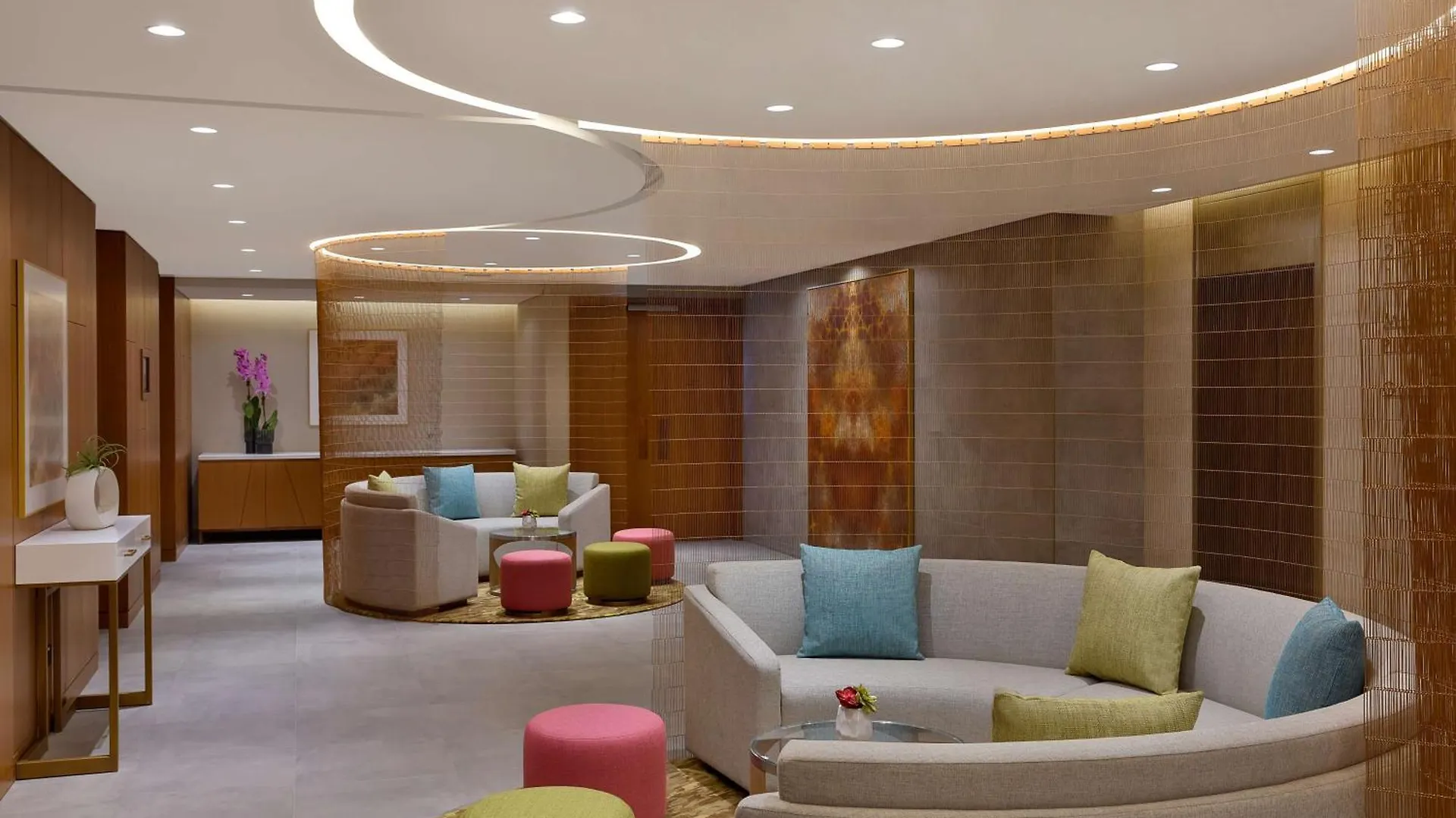 Doubletree By Hilton Sharjah Waterfront Hotel And Residences