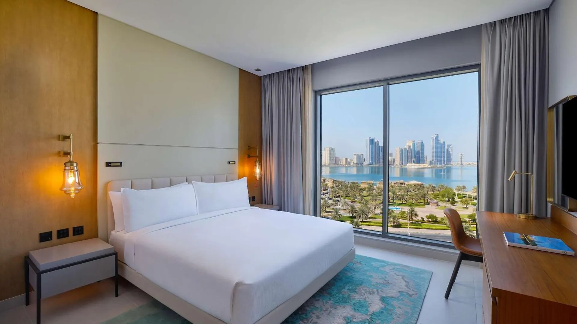 Doubletree By Hilton Sharjah Waterfront Hotel And Residences