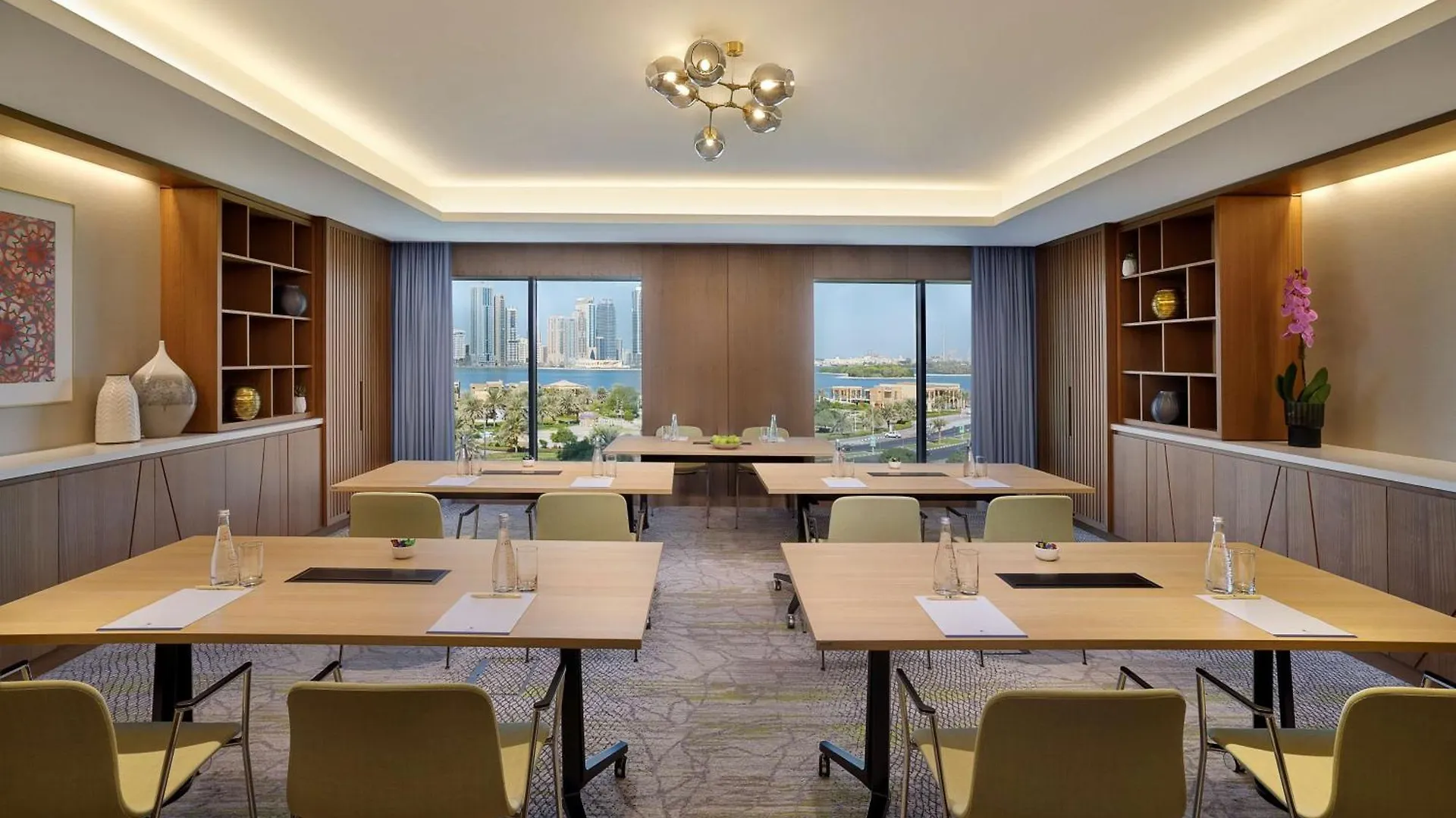 Doubletree By Hilton Sharjah Waterfront Hotel And Residences